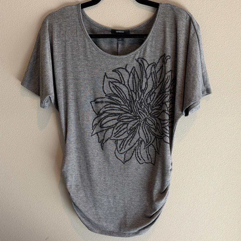 Gray Short Sleeve Scoop Neck Top with Black Beaded Floral